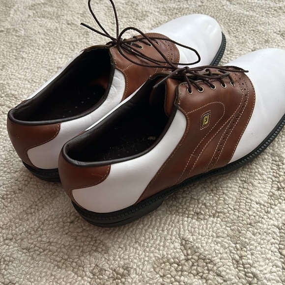FootJoy Spikes, men’s 12M - Picture 2 of 3